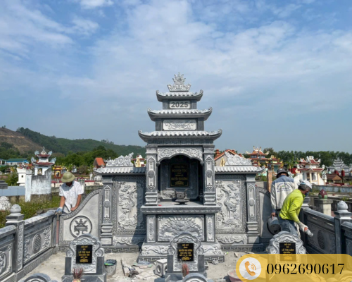 Khu lăng mộ đá 10
